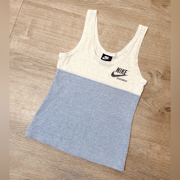 Nike Tops - •NIKE• COLORBLOCK TANK